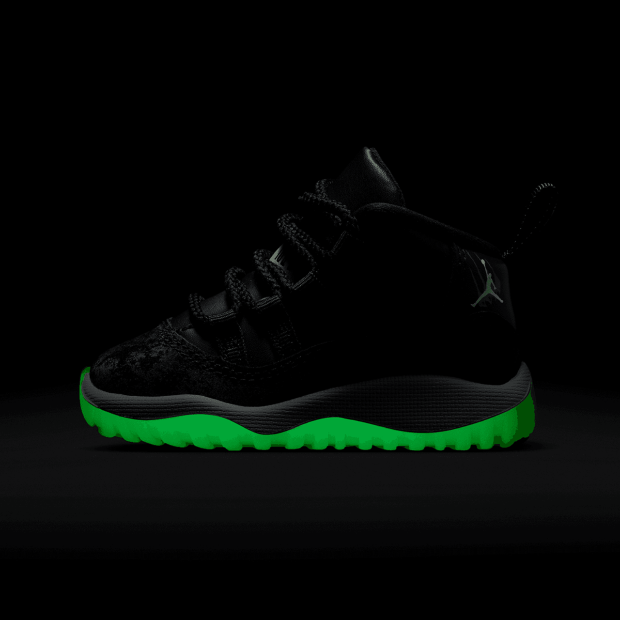 Jordan Retro 11 SS Image 8 of 9. Tap to open photo gallery.