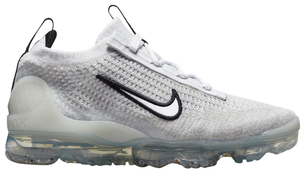 Nike Vapormax 21 Image 1 of 2. Tap to open photo gallery.