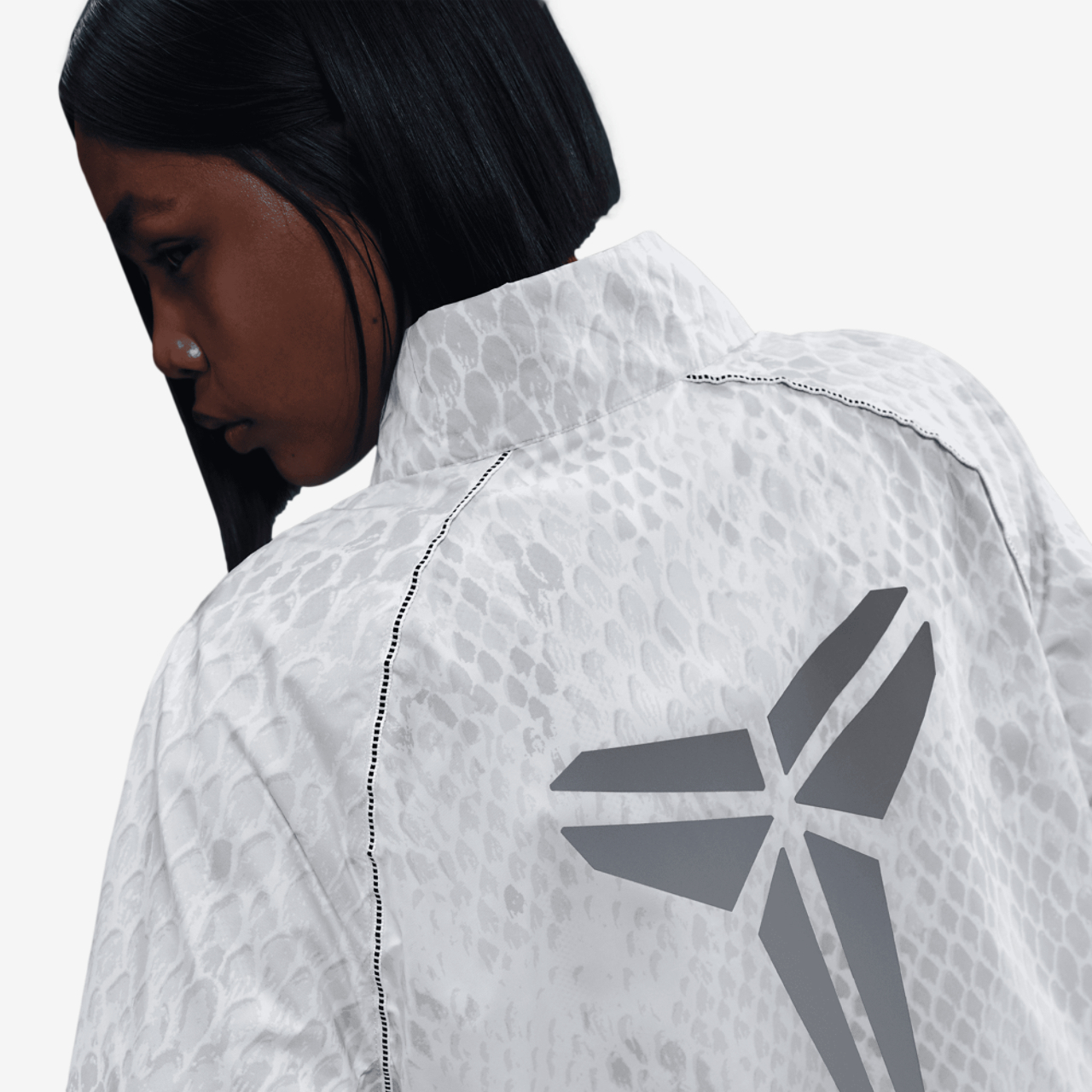 Nike Kobe Light Weight Woven Jacket Image 3 of 6. Tap to open photo gallery.