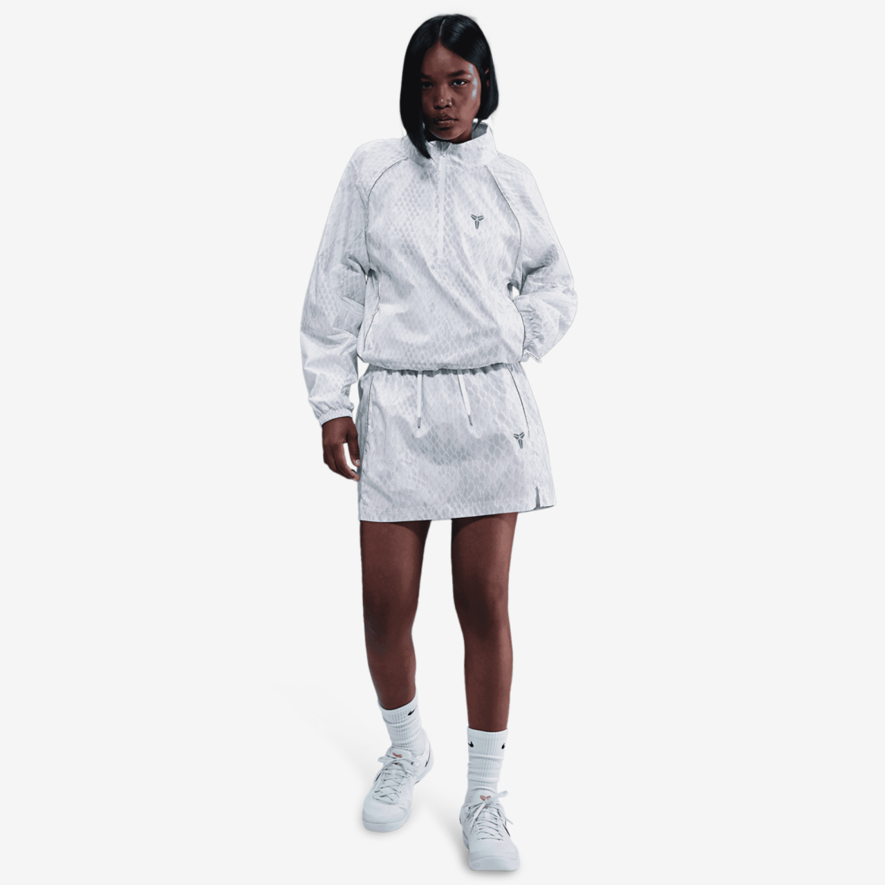 Nike Kobe Light Weight Woven Jacket Image 6 of 6. Tap to open photo gallery.