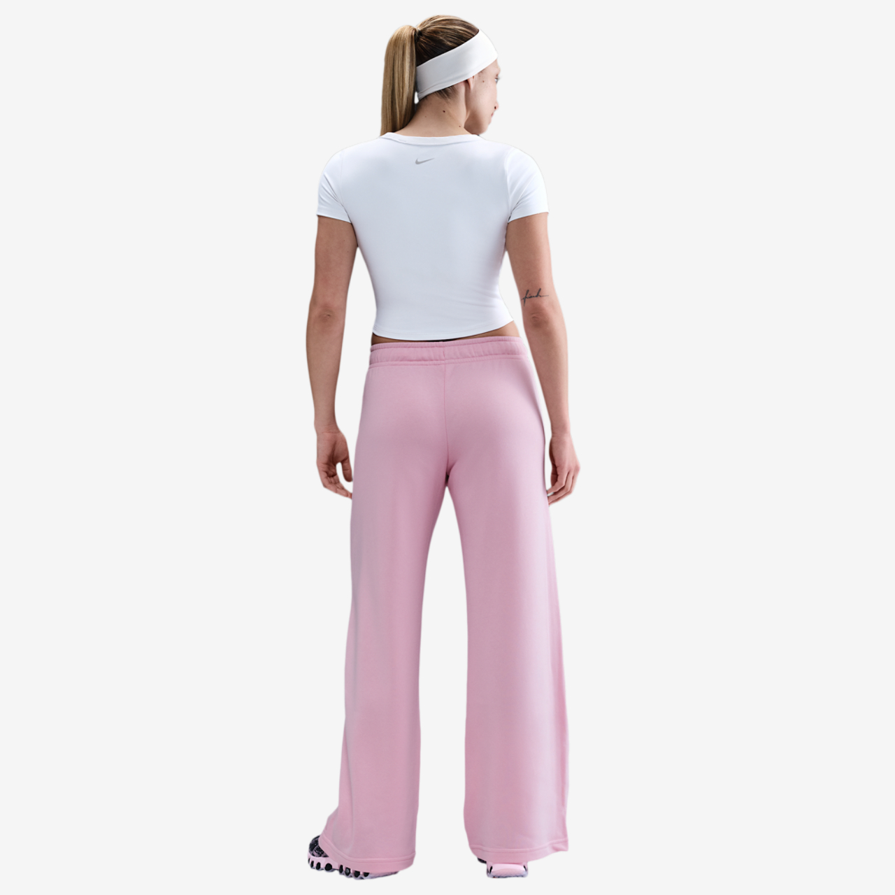 Nike NSW Club Fleece Mid Rise Pants Wide Image 4 of 4. Tap to open photo gallery.