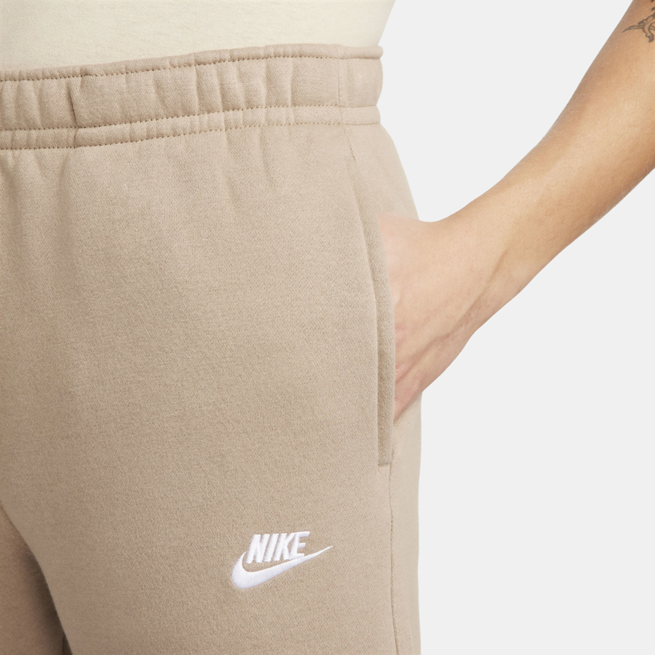 Nike Club Cuffed Pants Image 4 of 6. Tap to open photo gallery.