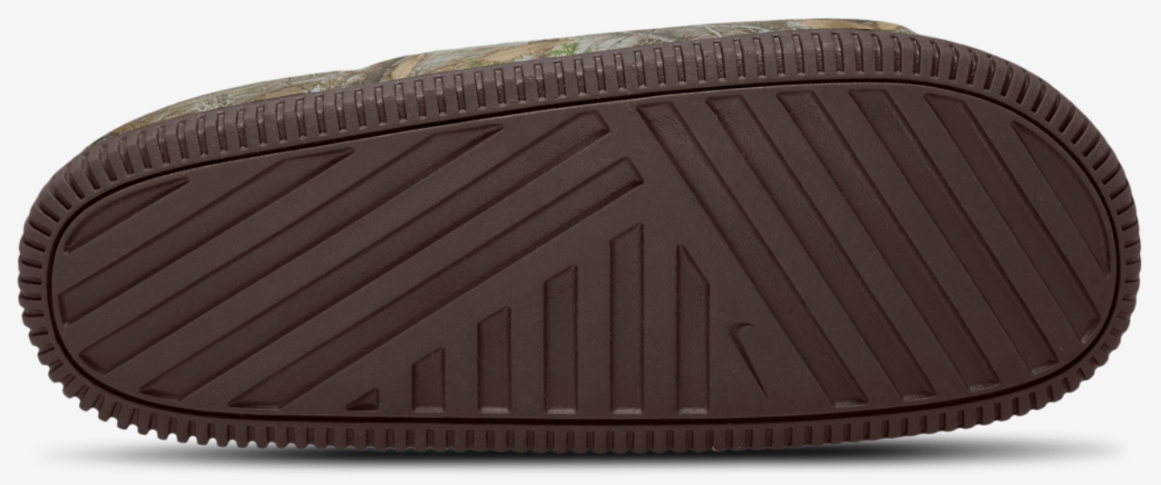 Nike RealTree Calm Slides Image 4 of 4. Tap to open photo gallery.