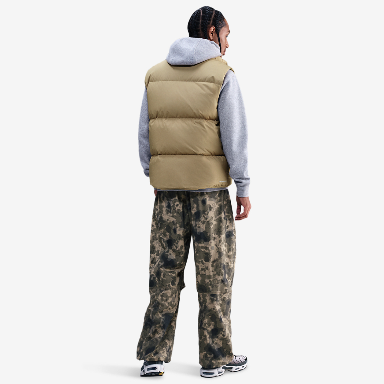 Nike Club Puffer Vest 550 Image 4 of 4. Tap to open photo gallery.