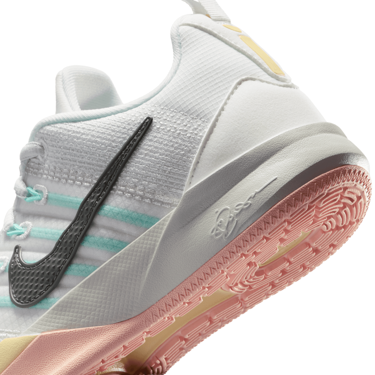 Nike Sabrina 3 Image 8 of 8. Tap to open photo gallery.