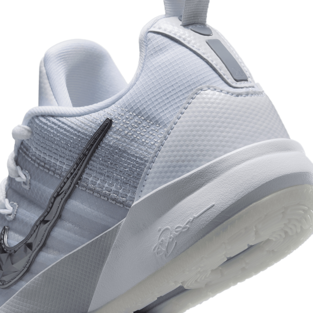 Nike Sabrina 3 Image 8 of 8. Tap to open photo gallery.