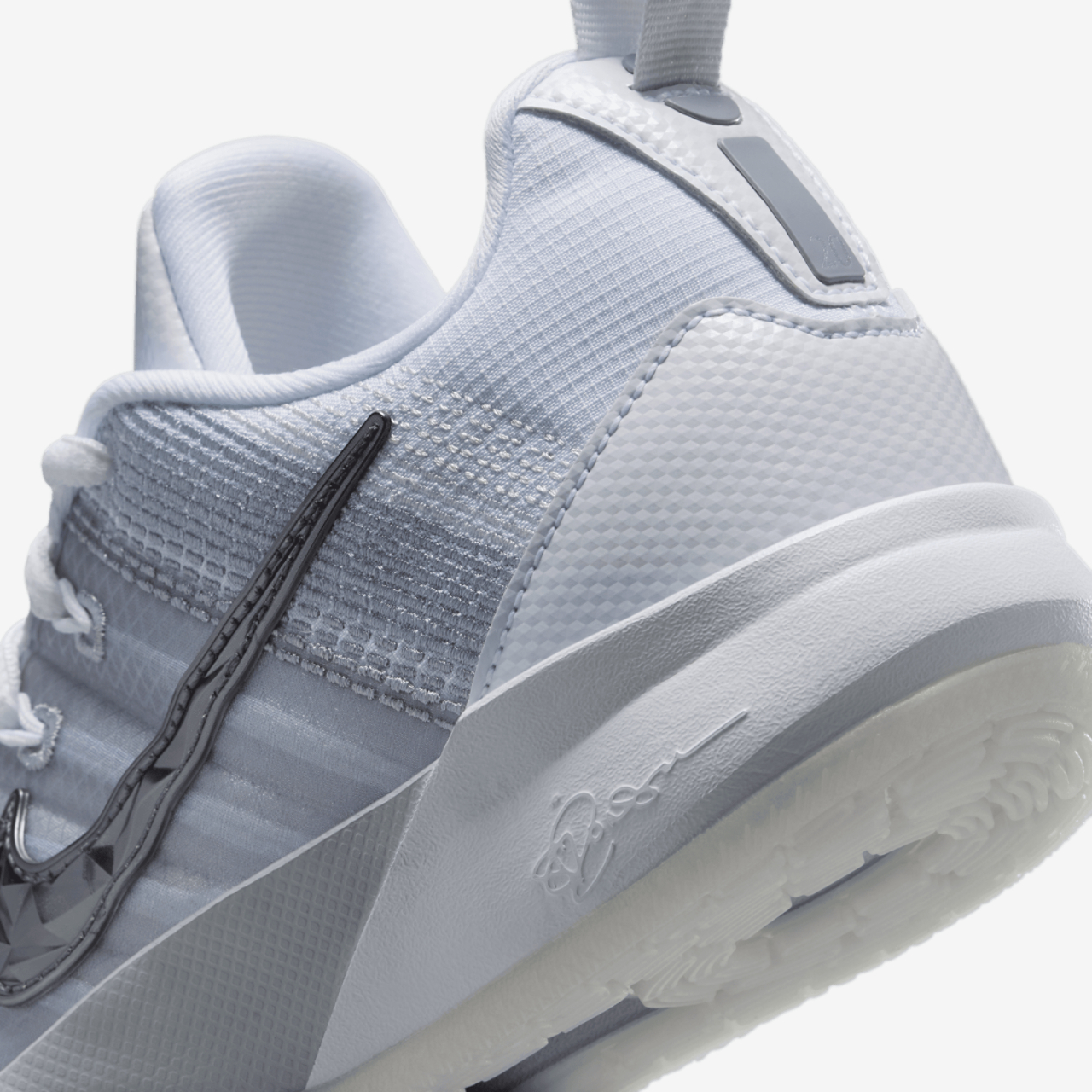 Nike Sabrina 3 Image 8 of 8. Tap to open photo gallery.
