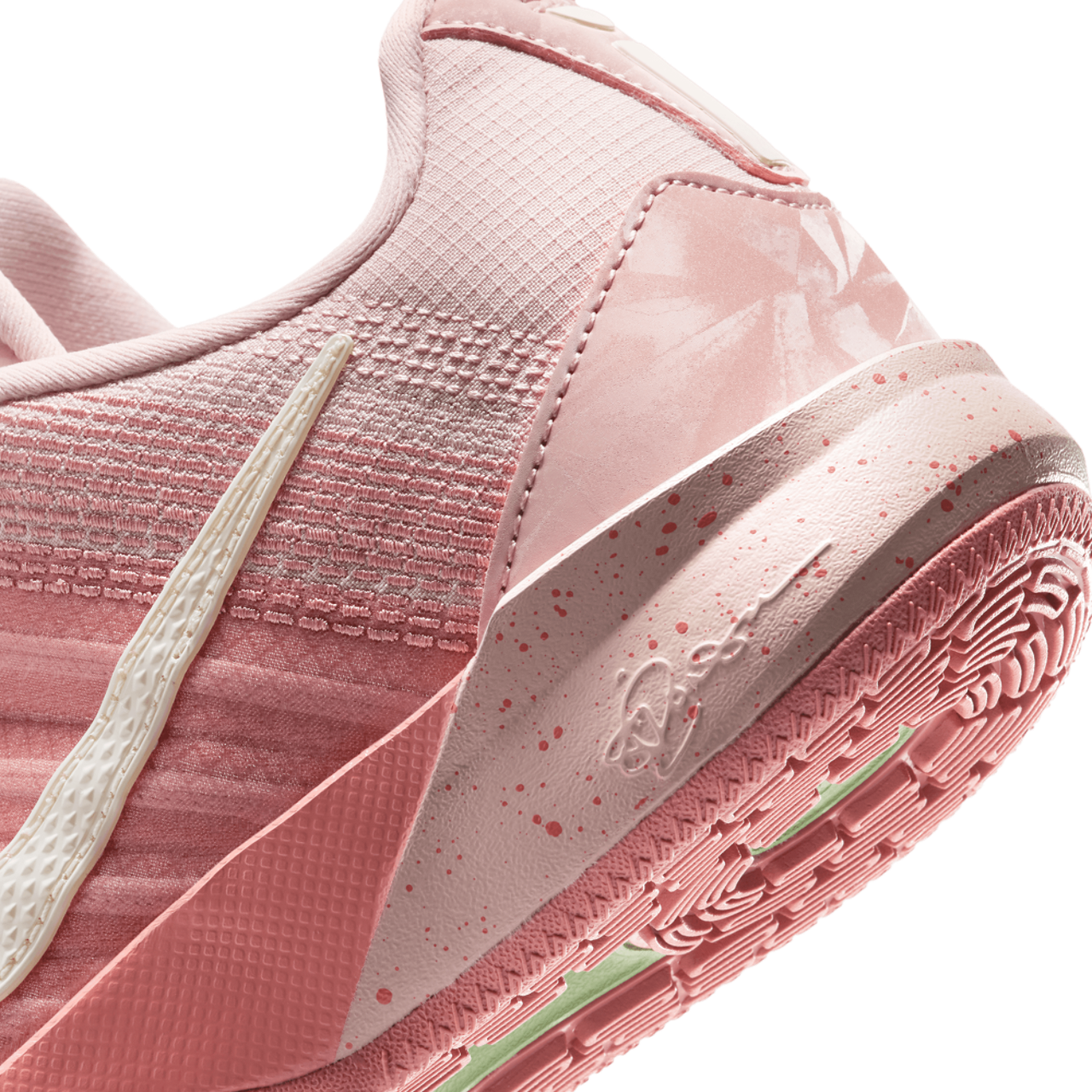 Nike Sabrina 3 Image 8 of 8. Tap to open photo gallery.