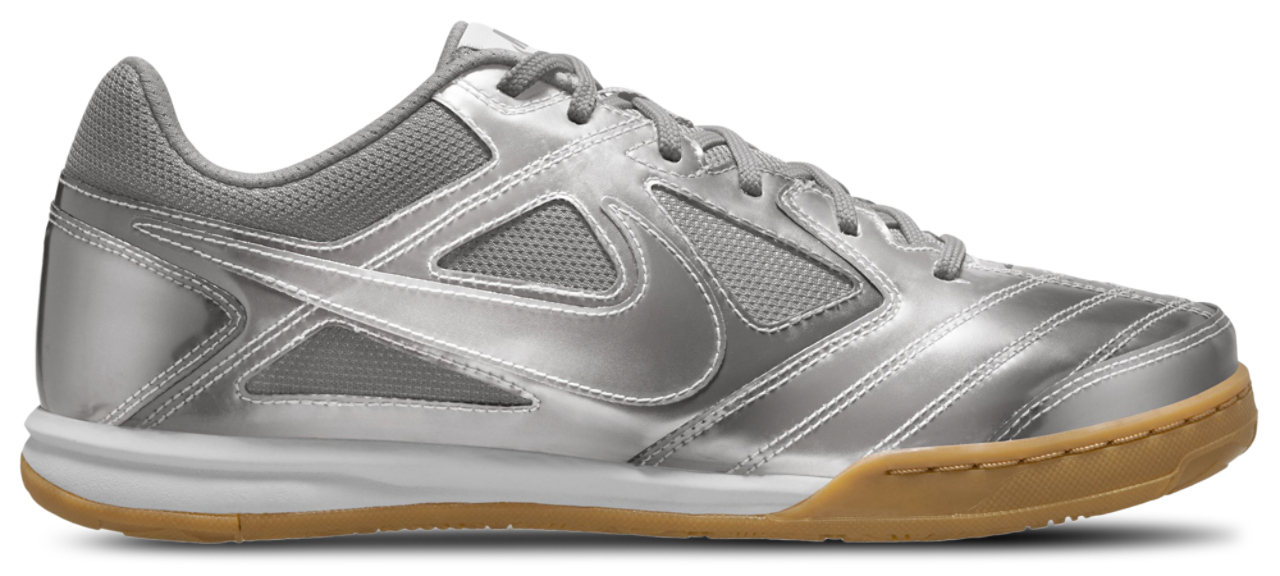 Nike Gato Lv8 Image 1 of 4. Tap to open photo gallery.