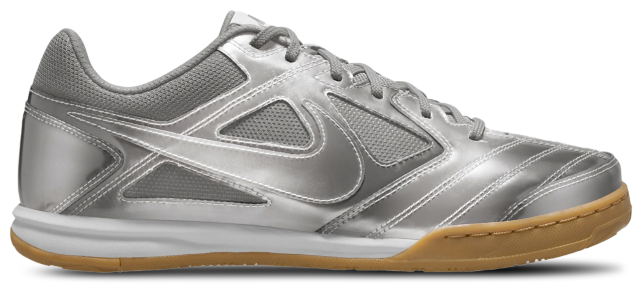Nike Gato Lv8 Image 1 of 4. Tap to open photo gallery.