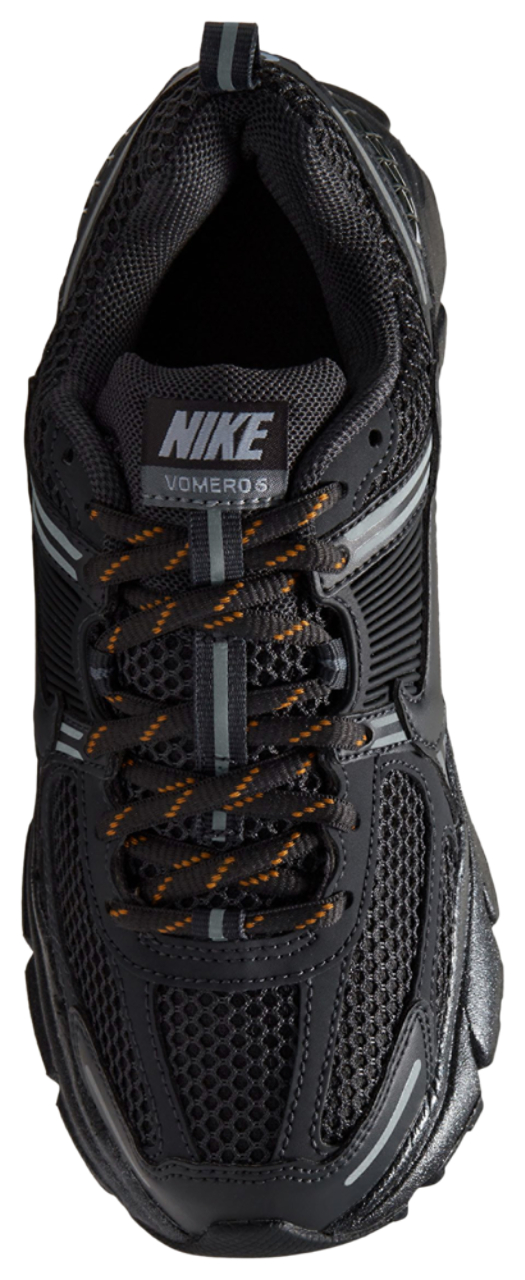 Nike Vomero 5 Image 3 of 4. Tap to open photo gallery.