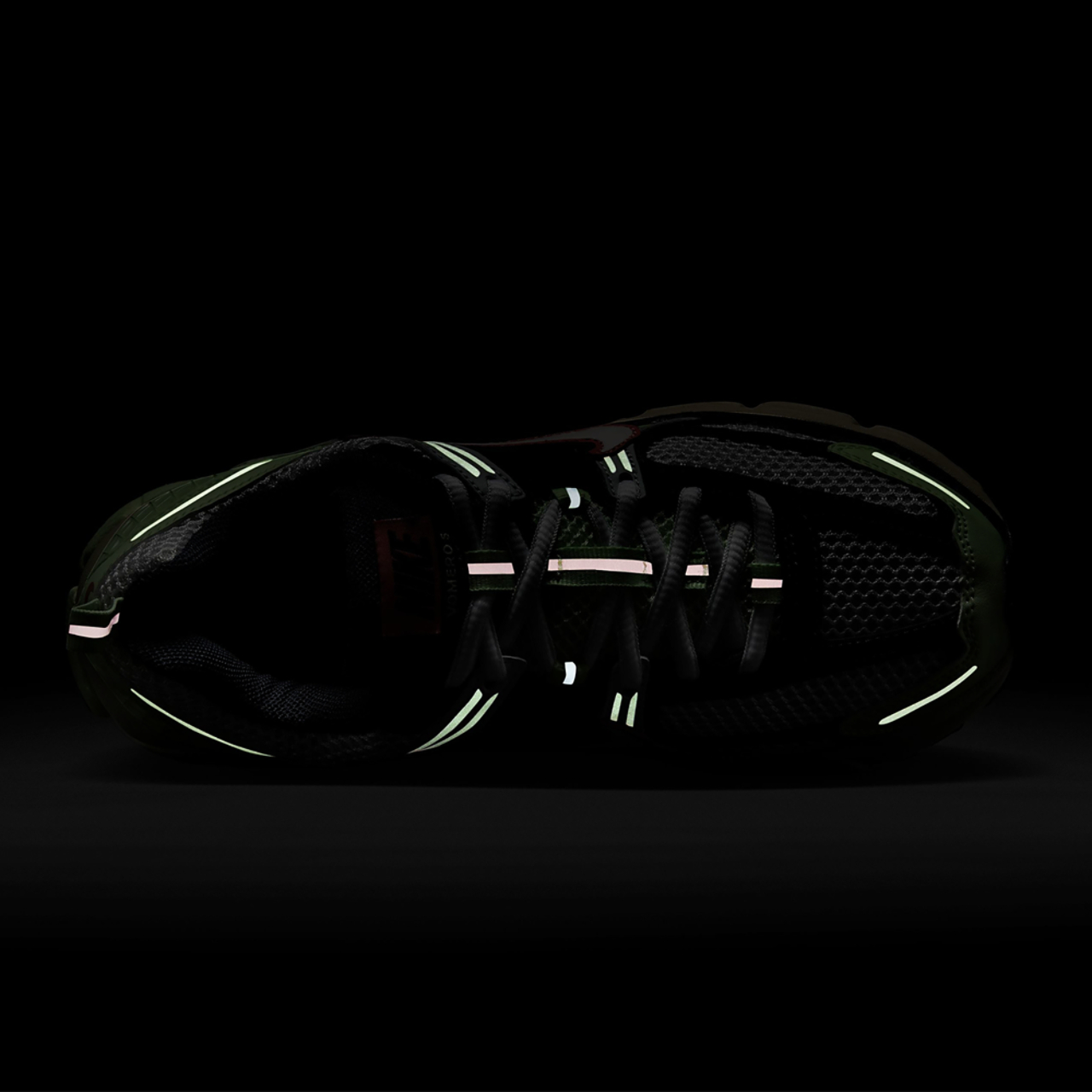 Nike Vomero 5 Image 9 of 9. Tap to open photo gallery.