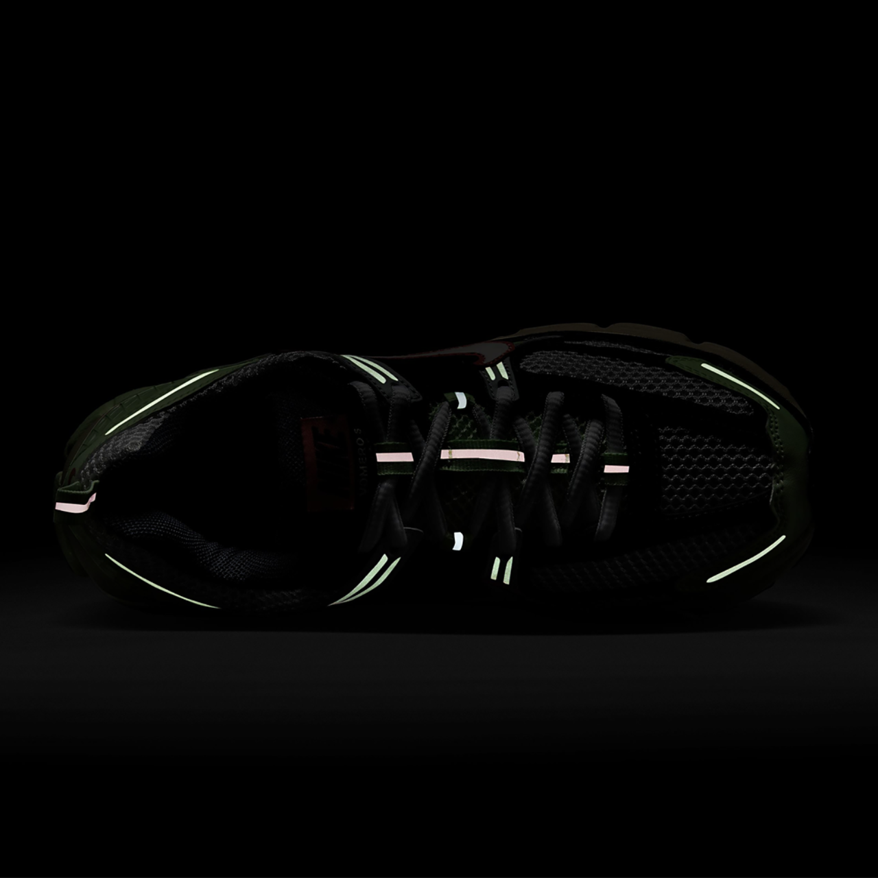 Nike Vomero 5 Image 9 of 9. Tap to open photo gallery.