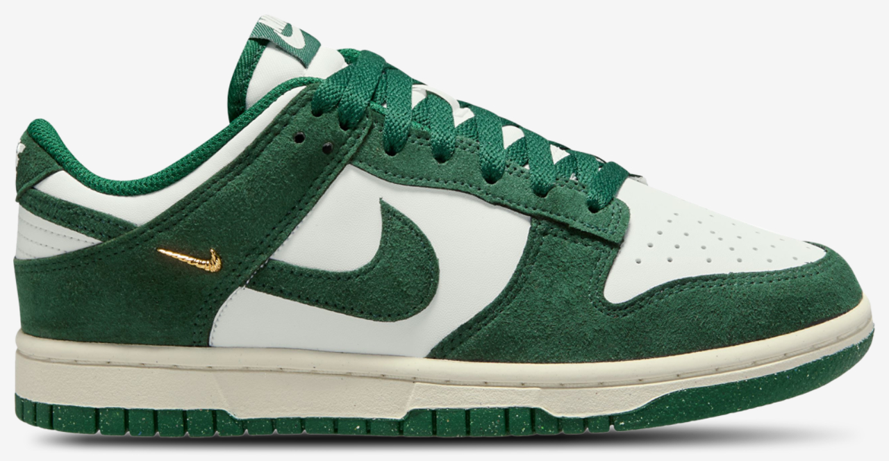 Nike Dunk Low Image 1 of 4. Tap to open photo gallery.