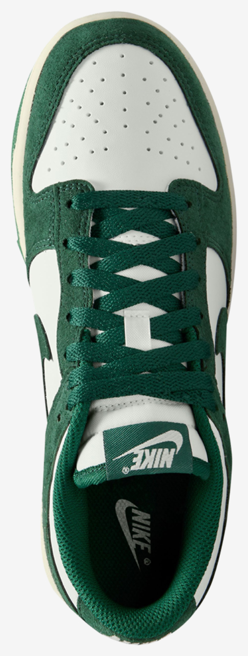 Nike Dunk Low Image 3 of 4. Tap to open photo gallery.