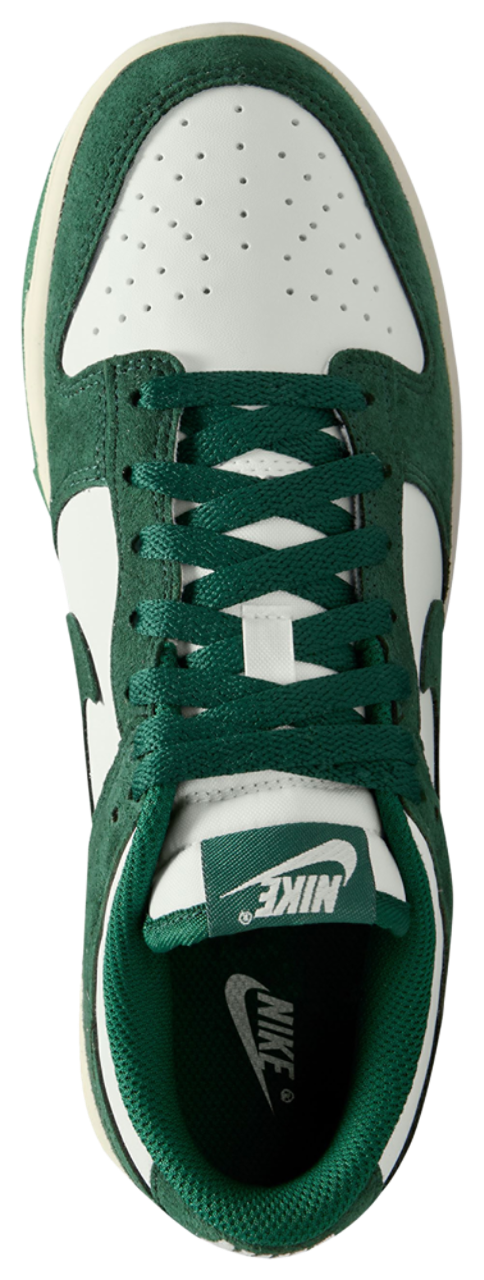 Nike Dunk Low Image 3 of 4. Tap to open photo gallery.