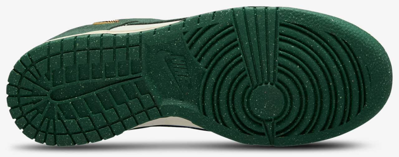 Nike Dunk Low Image 4 of 4. Tap to open photo gallery.