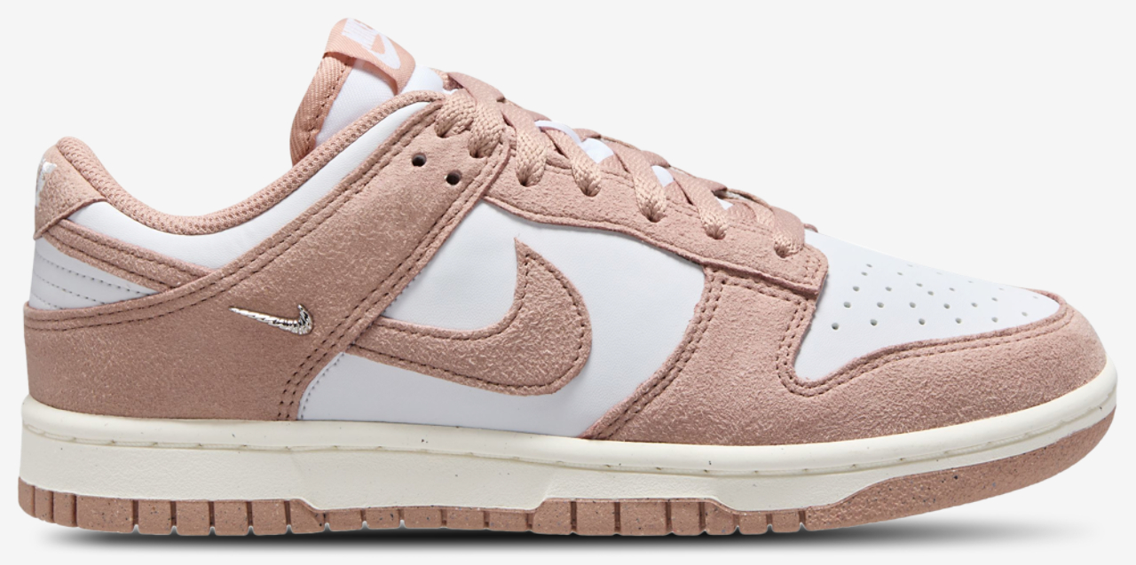 Nike Dunk Low Image 1 of 4. Tap to open photo gallery.