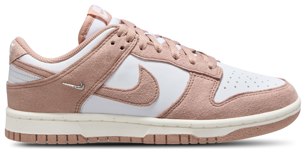 Nike Dunk Low Image 1 of 4. Tap to open photo gallery.