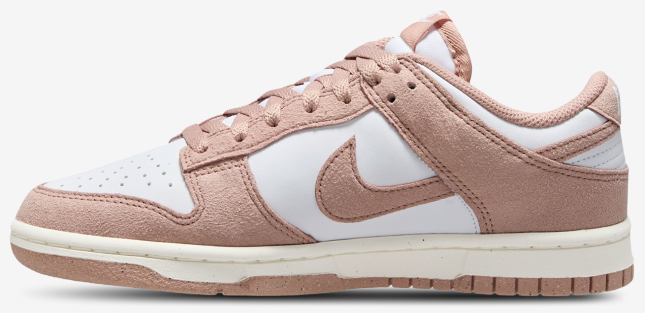 Nike Dunk Low Image 2 of 4. Tap to open photo gallery.