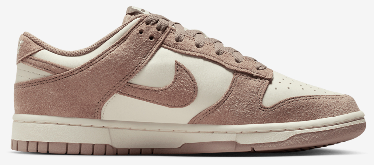 Nike Dunk Low Image 1 of 5. Tap to open photo gallery.