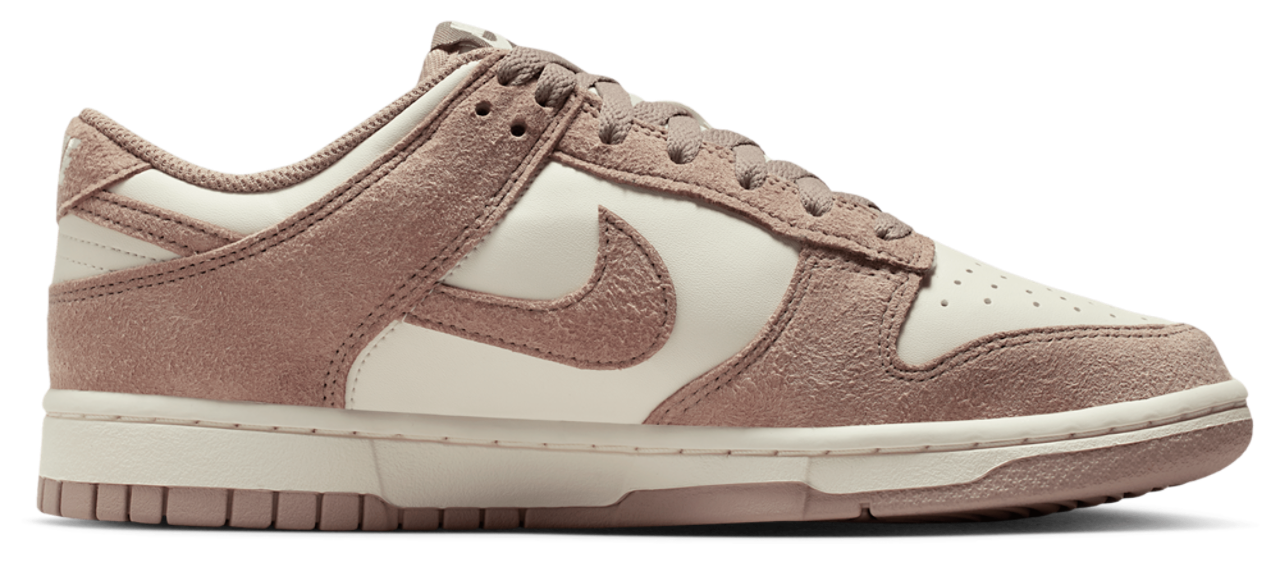 Nike Dunk Low Image 1 of 5. Tap to open photo gallery.