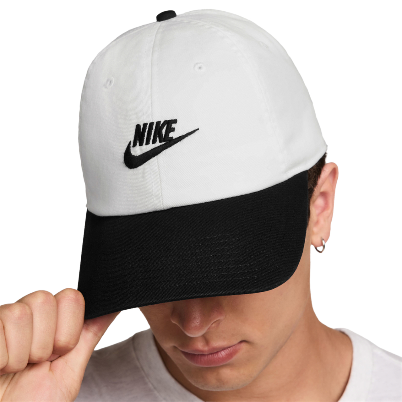 Nike Club H86 Adjustable Cap Image 4 of 6. Tap to open photo gallery.