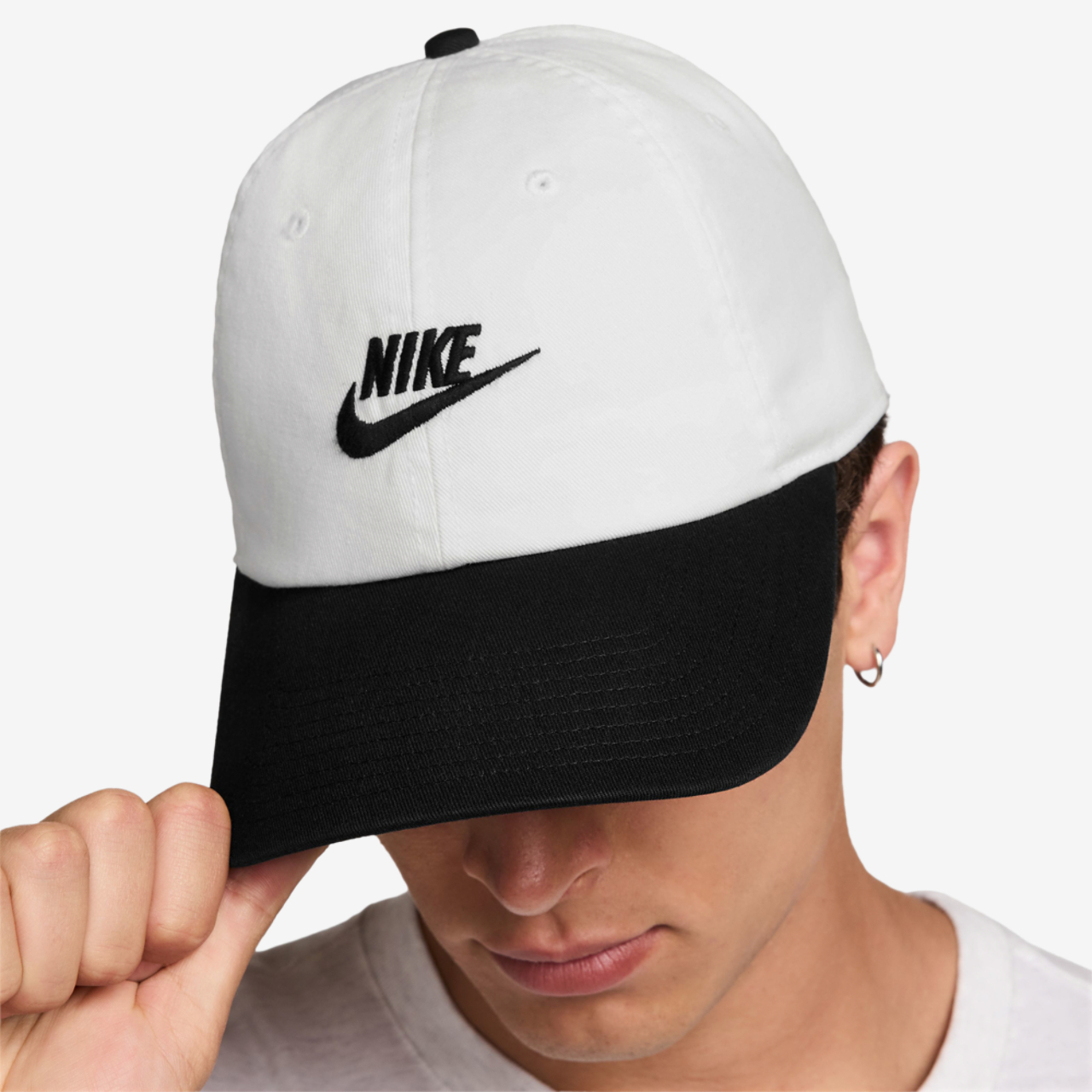 Nike Club H86 Adjustable Cap Image 4 of 6. Tap to open photo gallery.