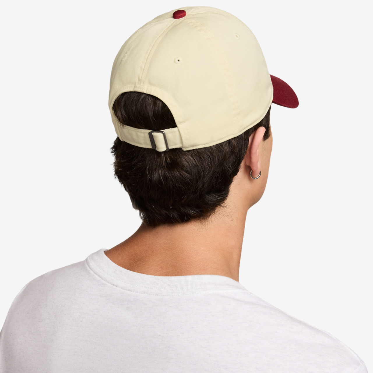 Nike Club H86 Adjustable Cap Image 2 of 6. Tap to open photo gallery.