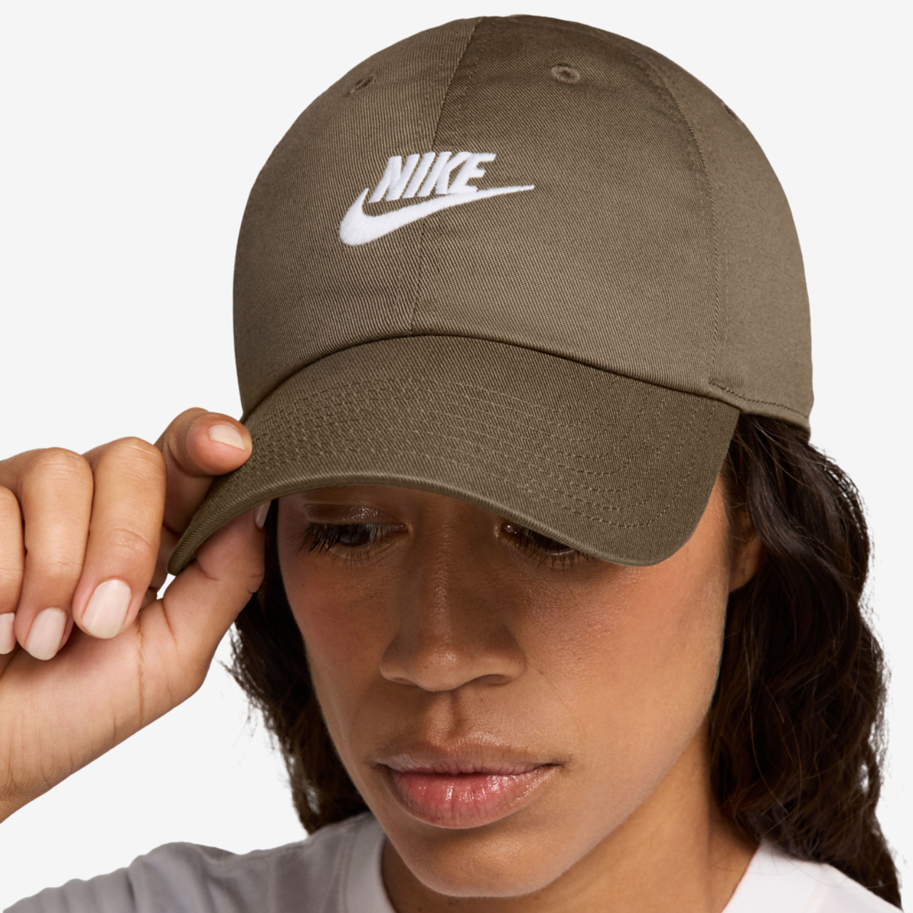 Nike Club H86 Adjustable Cap Image 4 of 6. Tap to open photo gallery.