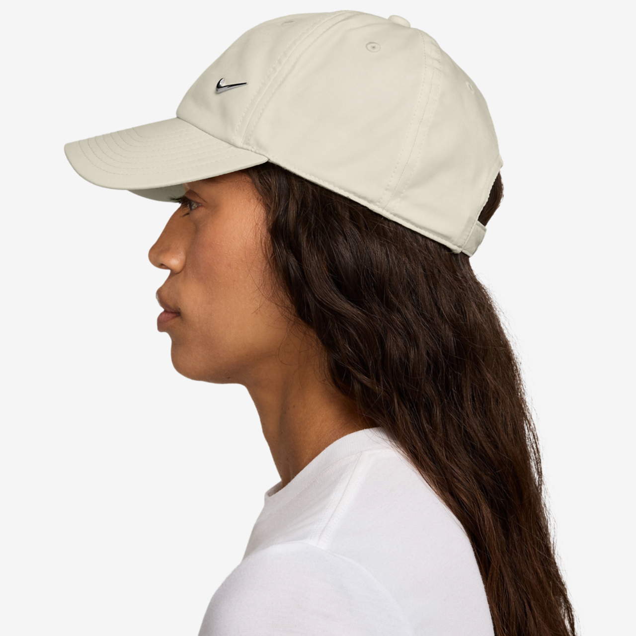 Nike Dri-FIT Club Cap Image 3 of 6. Tap to open photo gallery.
