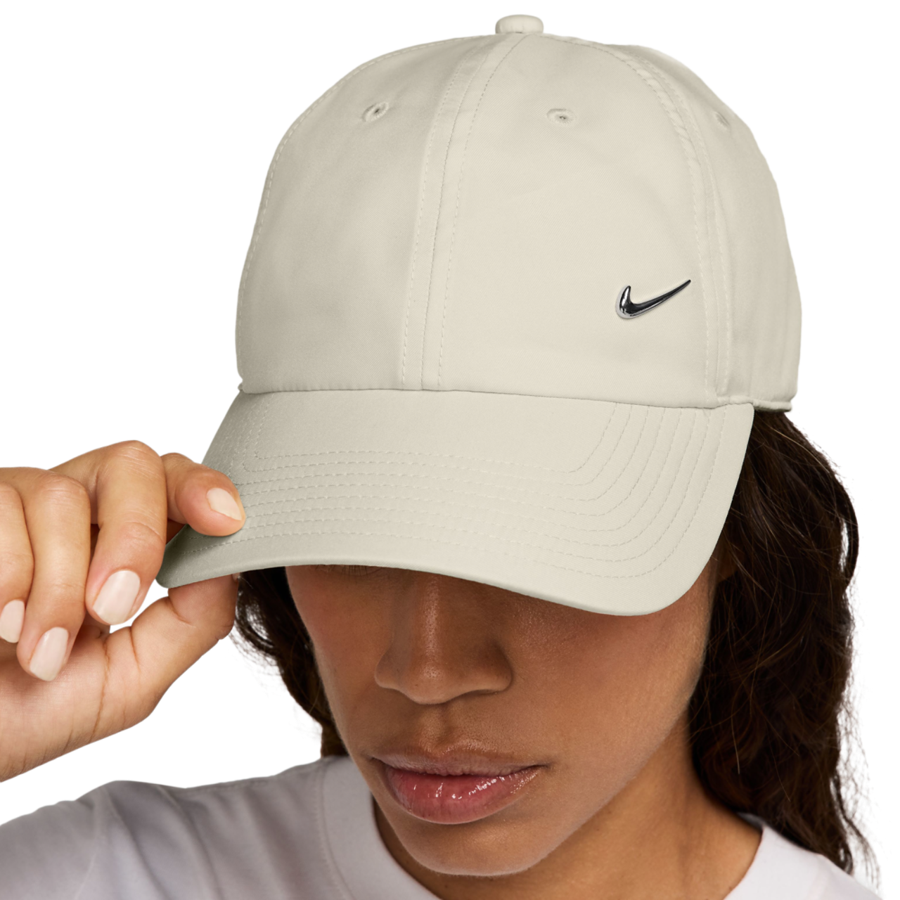 Nike Dri-FIT Club Cap Image 4 of 6. Tap to open photo gallery.