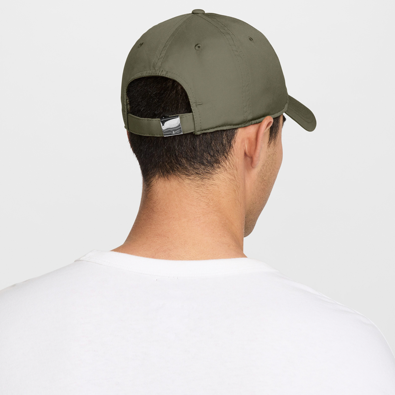 Nike Dri-FIT Club Cap Image 2 of 6. Tap to open photo gallery.