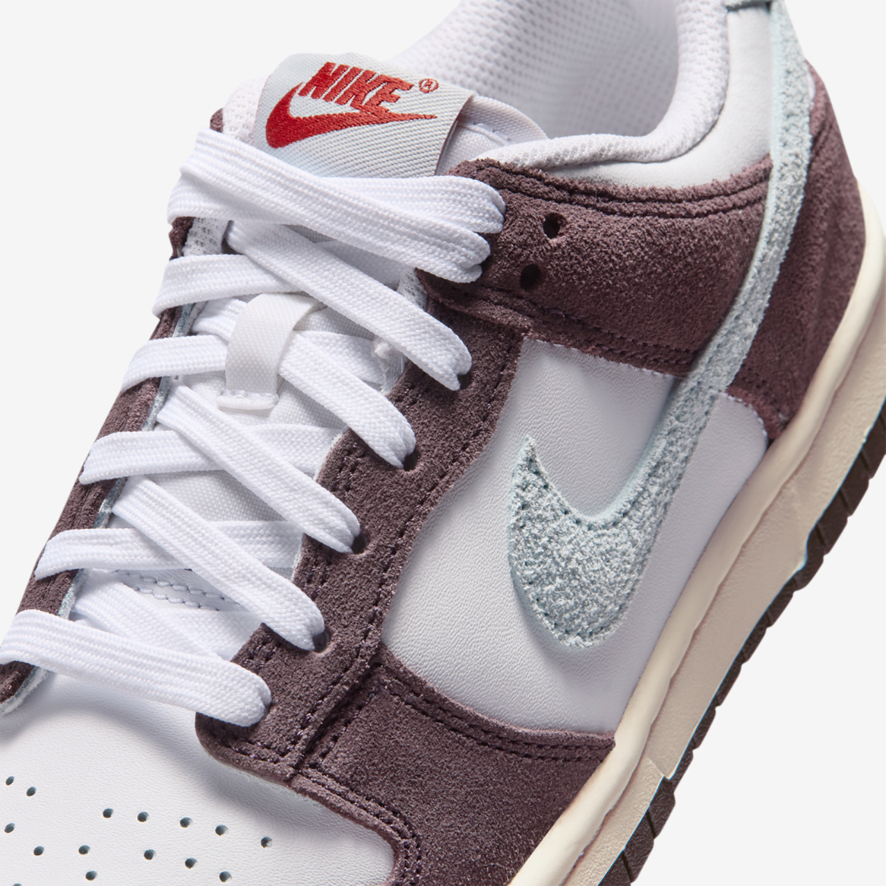 Nike Dunk Low SE 1 Image 7 of 8. Tap to open photo gallery.