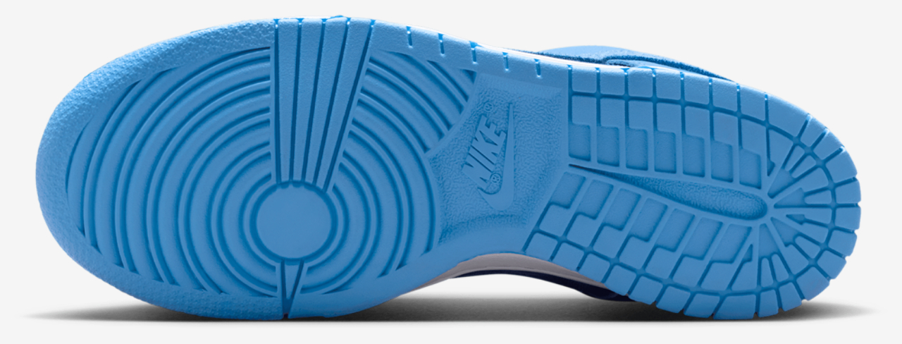 Nike Dunk Low SE 3 Image 5 of 8. Tap to open photo gallery.