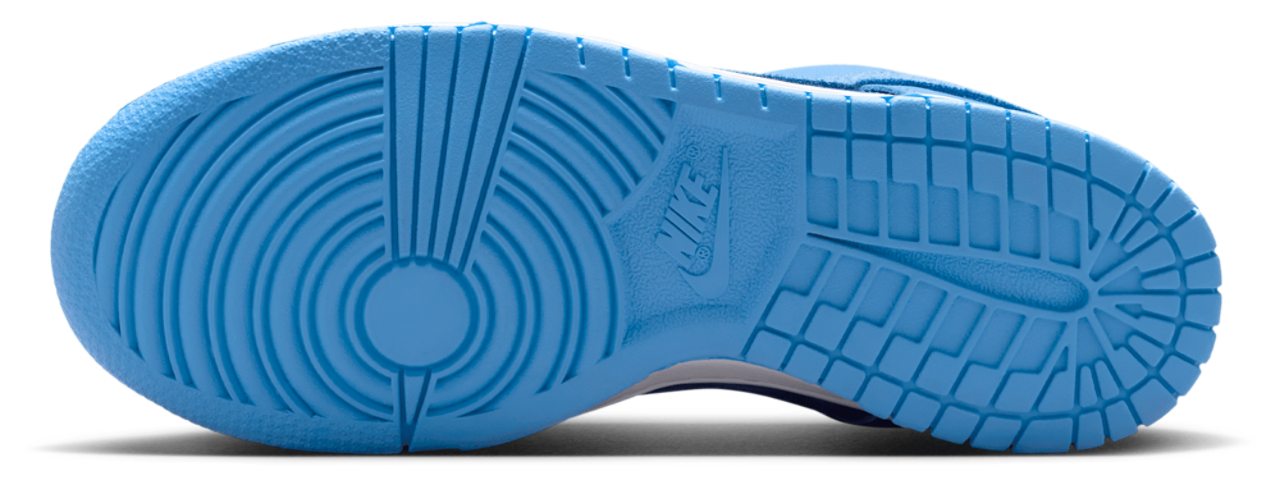 Nike Dunk Low SE 3 Image 5 of 8. Tap to open photo gallery.
