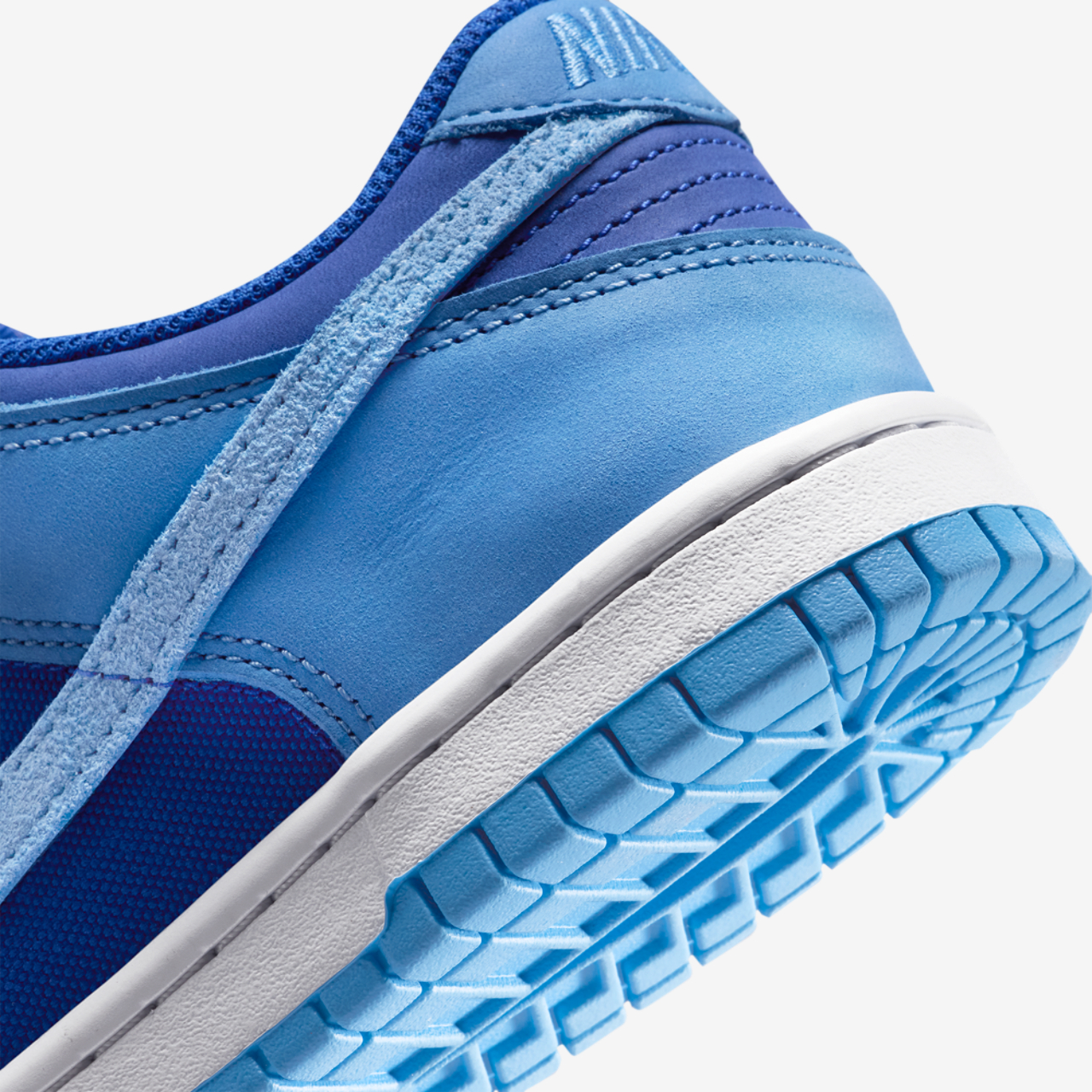 Nike Dunk Low SE 3 Image 8 of 8. Tap to open photo gallery.