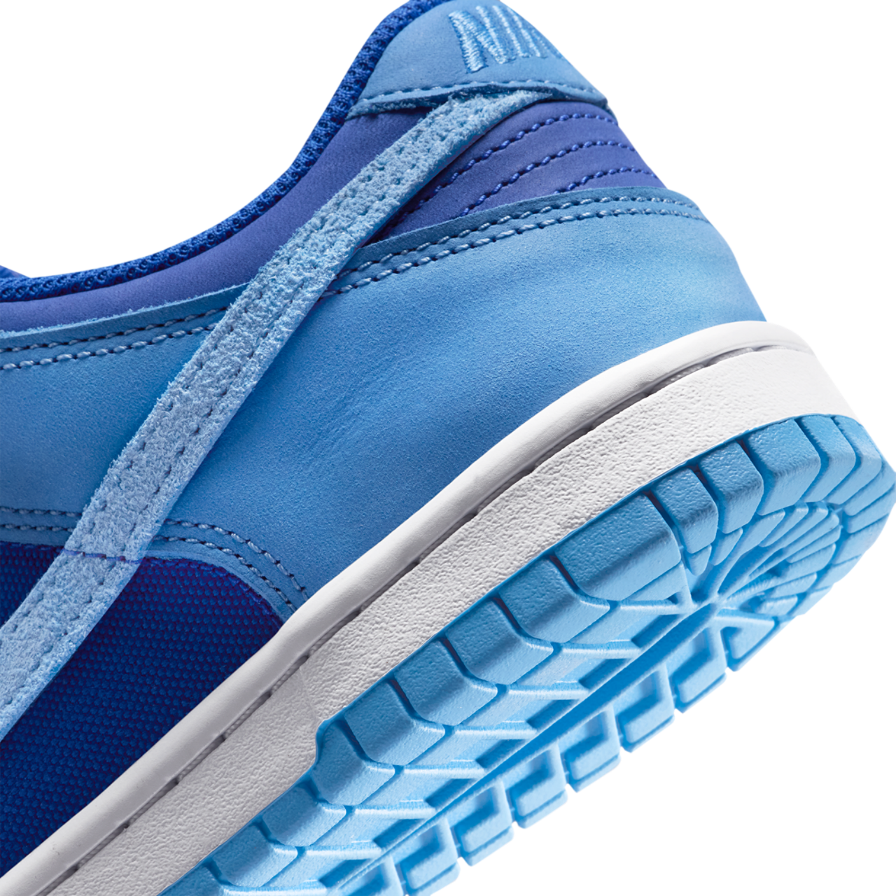 Nike Dunk Low SE 3 Image 8 of 8. Tap to open photo gallery.