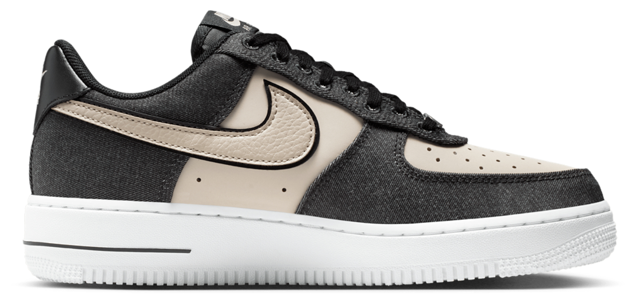 Nike Air Force 1 '07 SE Image 1 of 5. Tap to open photo gallery.