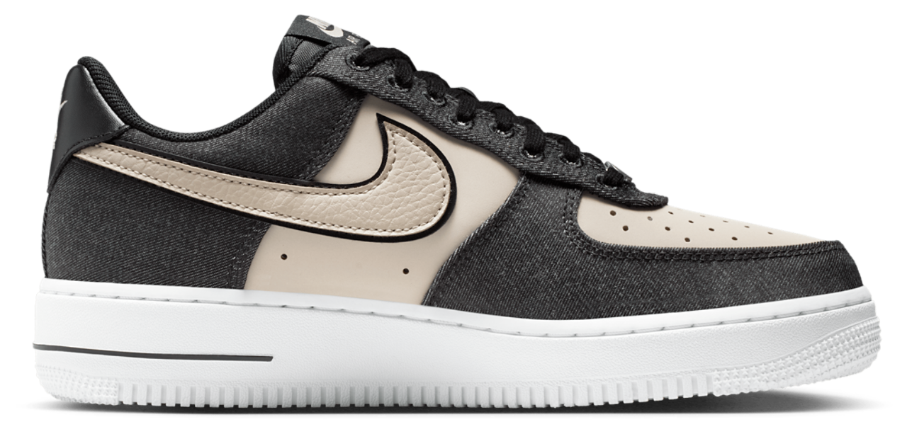 Nike Air Force 1 '07 SE Image 1 of 5. Tap to open photo gallery.