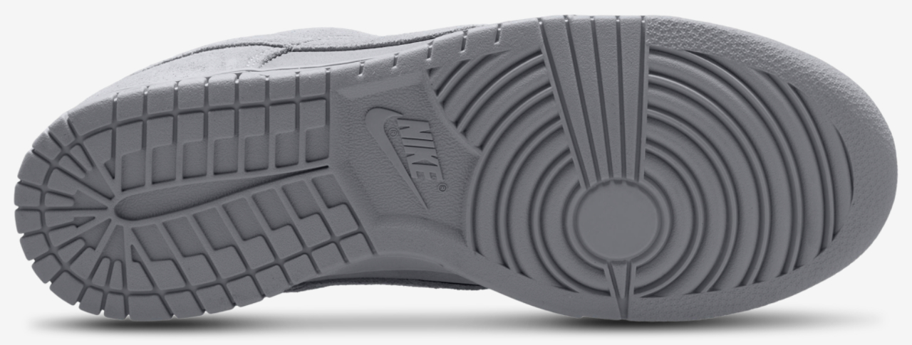 Nike Dunk Low Retro Se Nubuck Image 4 of 4. Tap to open photo gallery.