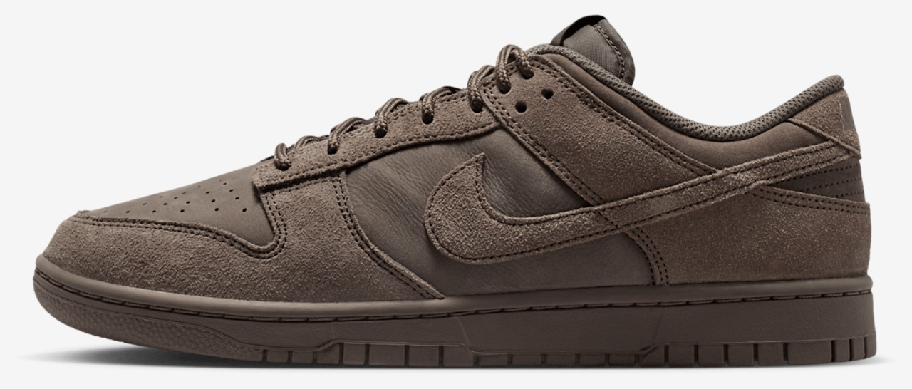 Nike Dunk Low Retro Se Nubuck Image 2 of 8. Tap to open photo gallery.