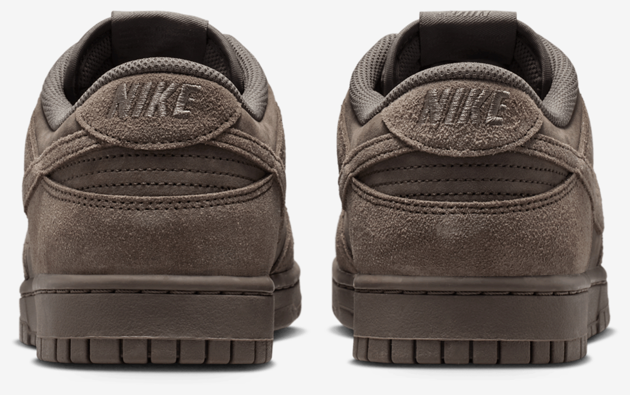 Nike Dunk Low Retro Se Nubuck Image 3 of 8. Tap to open photo gallery.