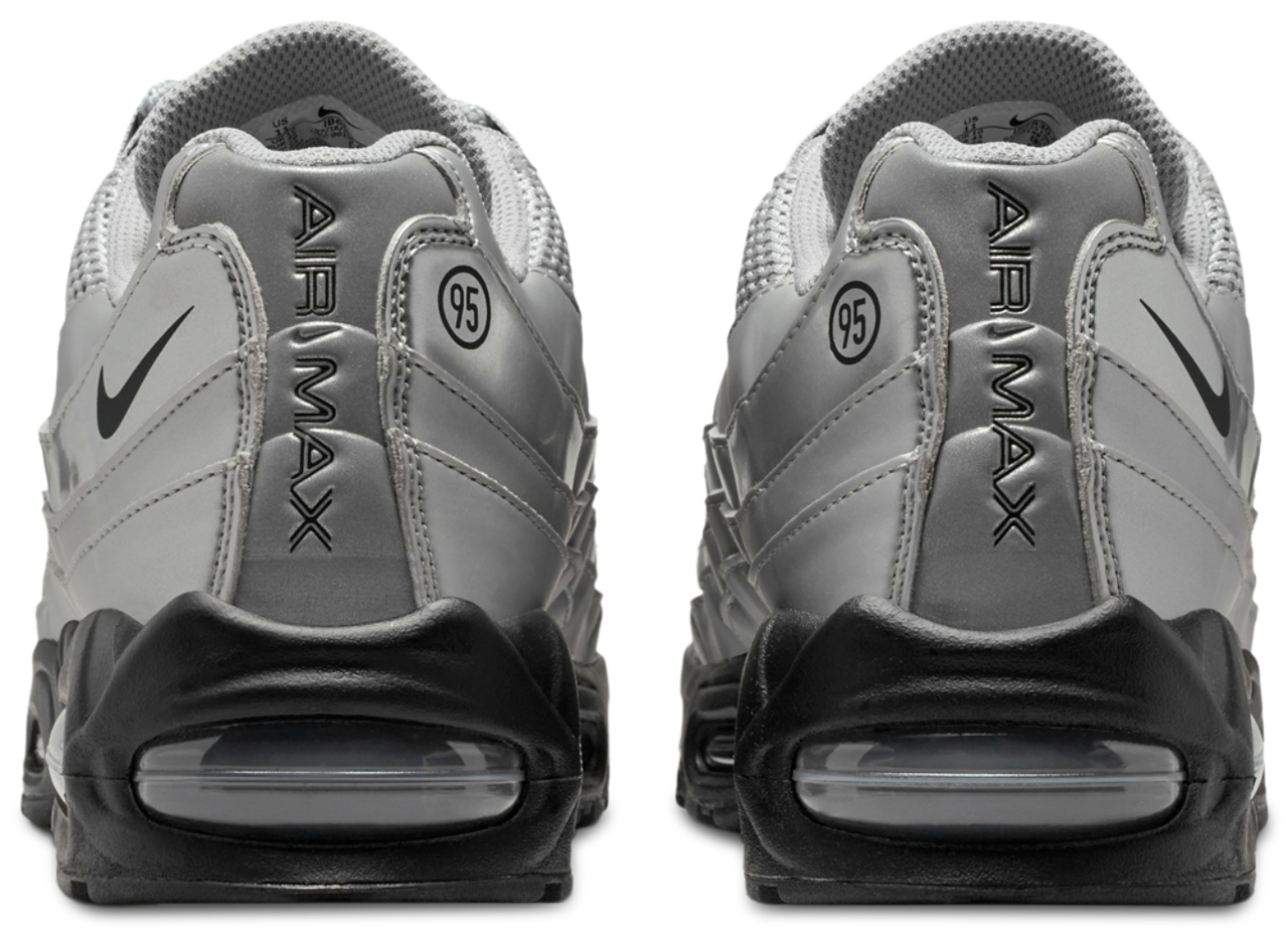 Nike Air Max 95 OG Dimension Image 3 of 5. Tap to open photo gallery.