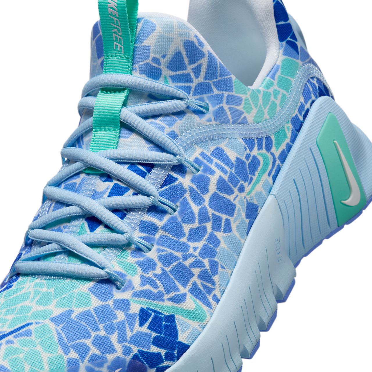 Nike Free Metcon 6 AMP Image 7 of 8. Tap to open photo gallery.