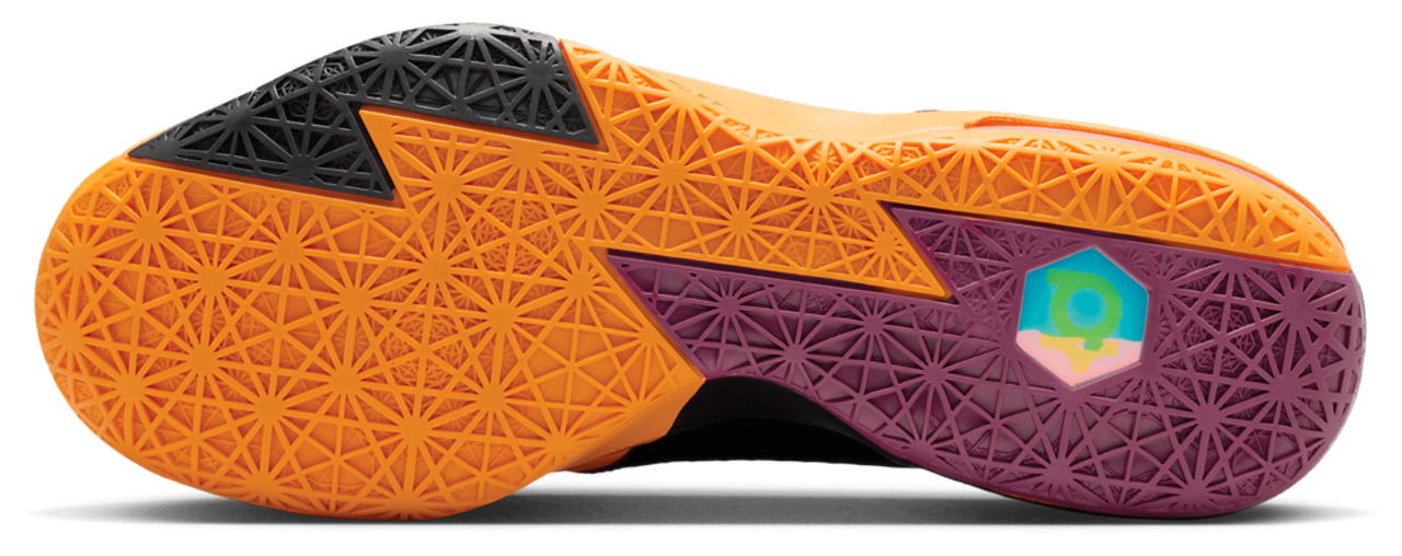 Nike KD VI Image 5 of 7. Tap to open photo gallery.