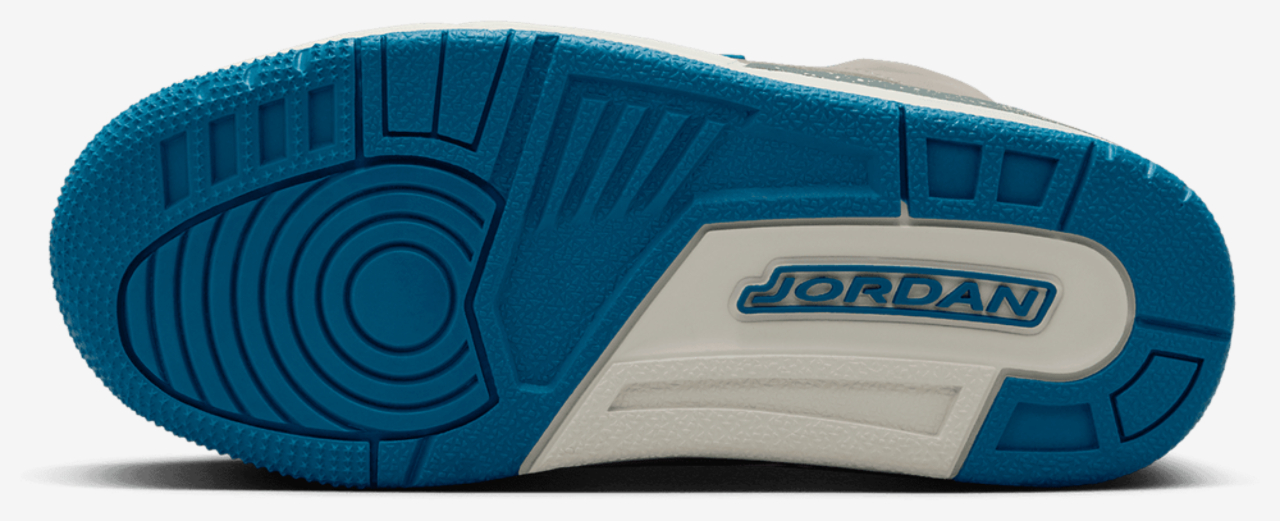 Jordan Retro 3 UNI Image 5 of 9. Tap to open photo gallery.