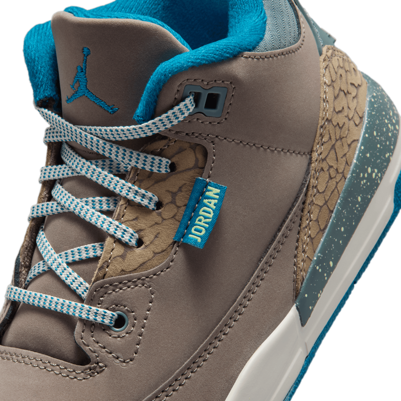 Jordan Retro 3 UNI Image 7 of 9. Tap to open photo gallery.