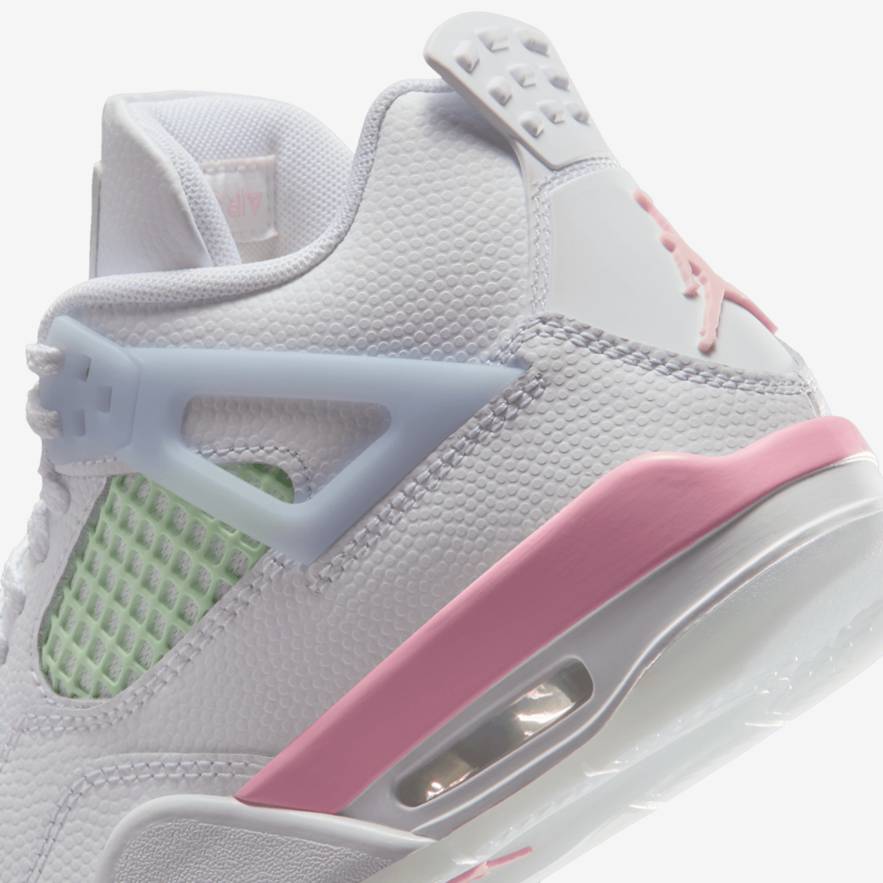 Jordan AJ 4 Retro Fem Image 8 of 10. Tap to open photo gallery.