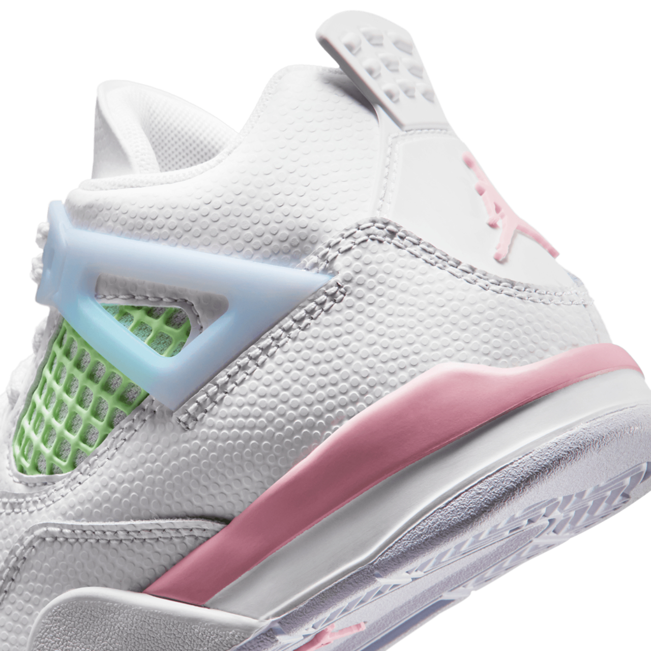 Jordan AJ 4 Retro Fem Image 8 of 9. Tap to open photo gallery.